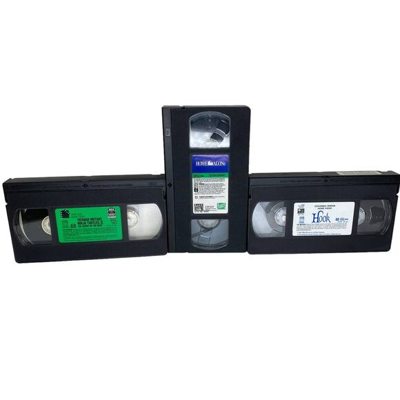 Vintage VHS Bundle- Hook, Home Alone, Teenage Mutant Ninja Turtles II - Picture 2 of 7